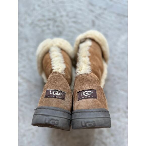 UGG Australia Sundance II Sheepskin Boots | Size 7 | Chestnut - Picture 2 of 7